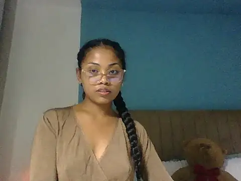 Snapshot of naya86 chatting on 05-20-26, 02:45 naya86 online show from 05-20-26, 02:45