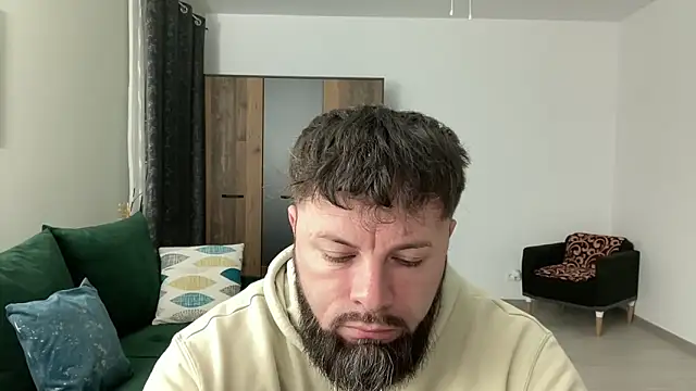 Snapshot of AlphaSparks chatting on 03-05-25, 04:02 AlphaSparks online show from 03-05-25, 04:02