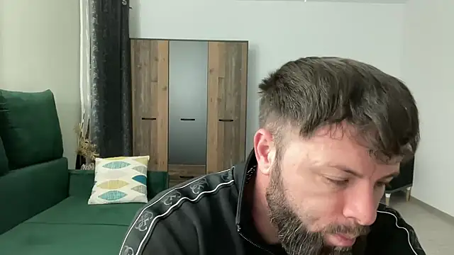 Snapshot of AlphaSparks chatting on 03-11-25, 03:59 AlphaSparks online show from 03-11-25, 03:59