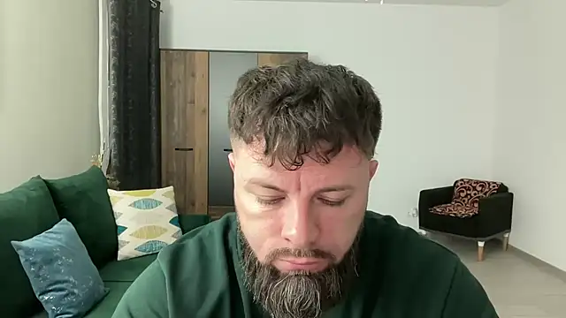 Snapshot of AlphaSparks chatting on 03-17-25, 03:36 AlphaSparks online show from 03-17-25, 03:36