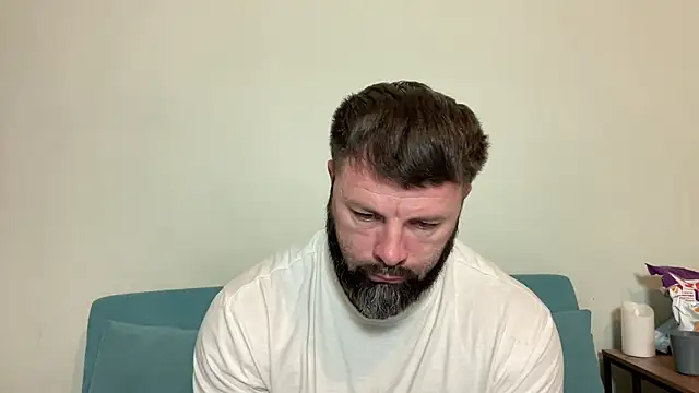 Snapshot of AlphaSparks chatting on 09-18-25, 03:08 AlphaSparks online show from 09-18-25, 03:08