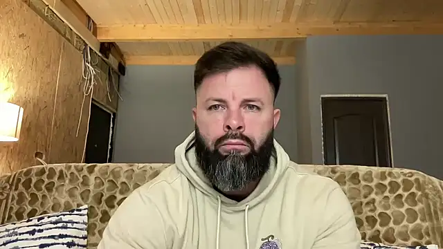 Snapshot of AlphaSparks chatting on 10-20-25, 02:56 AlphaSparks online show from 10-20-25, 02:56