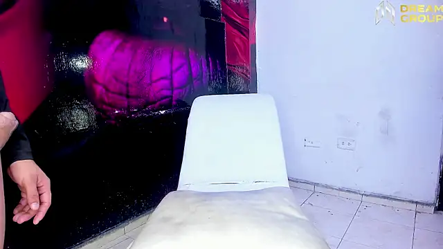 AmazingPartys online show from 10-14-25, 03:57