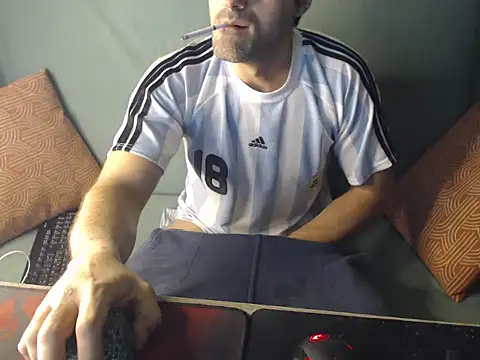 Snapshot of MarkReeds chatting on 12-04-24, 10:35 MarkReeds online show from 12-04-24, 10:35