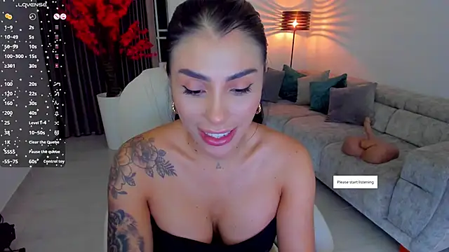 Sarah Stone  online show from 02-25-25, 11:22