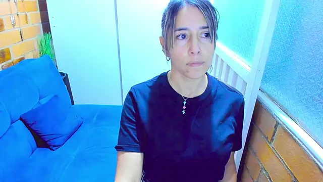 Snapshot of Penelope47 chatting on 12-17-24, 10:32 Penelope47 online show from 12-17-24, 10:32