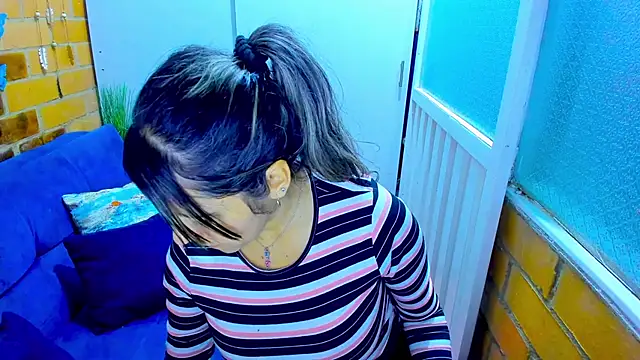 Snapshot of Penelope47 chatting on 01-24-25, 09:26 Penelope47 online show from 01-24-25, 09:26