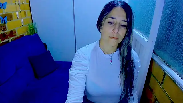 Snapshot of Penelope47 chatting on 02-12-25, 02:03 Penelope47 online show from 02-12-25, 02:03