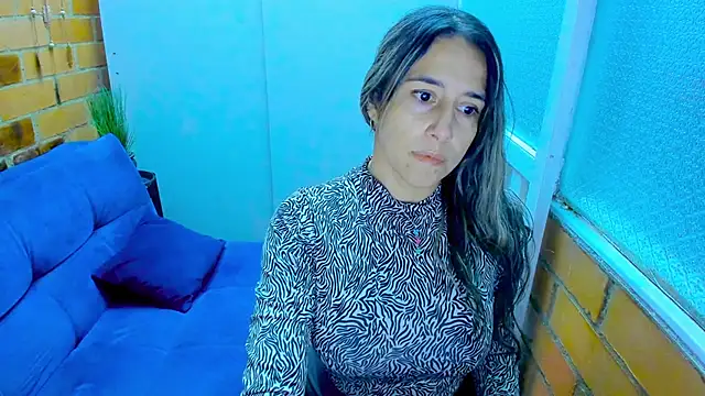 Snapshot of Penelope47 chatting on 02-15-25, 07:39 Penelope47 online show from 02-15-25, 07:39