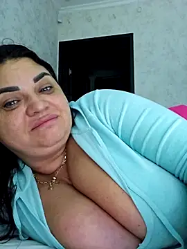 littleRikka online show from 12-17-25, 09:54