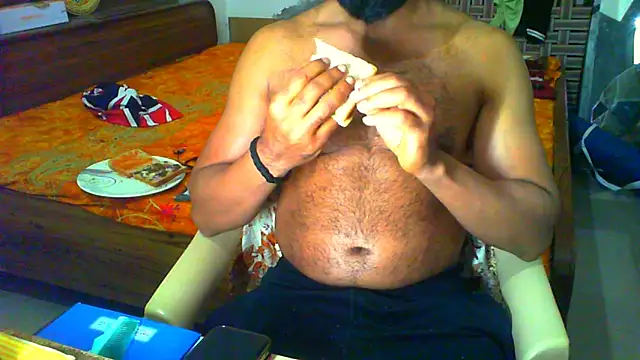 Snapshot of Vbestshow chatting on 03-21-26, 11:41 Vbestshow online show from 03-21-26, 11:41