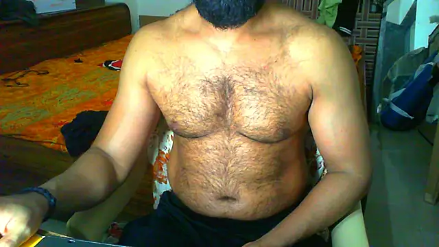 Snapshot of Vbestshow chatting on 03-24-26, 12:32 Vbestshow online show from 03-24-26, 12:32