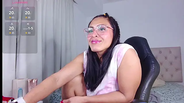 ms freyax online show from 10-24-25, 02:41