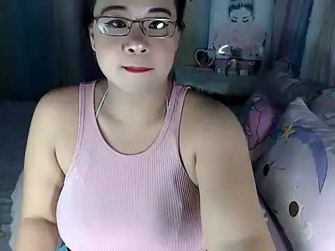 Snapshot of hersheykisses07 chatting on 02-22-26, 03:18 hersheykisses07 online show from 02-22-26, 03:18