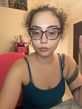 ladyturtle online show from 06-21-26, 08:00