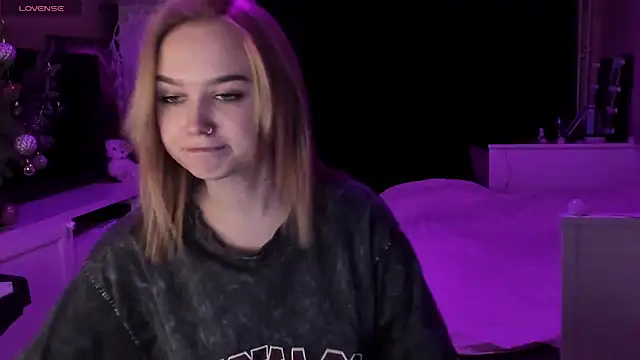 MaryDreaminess online show from 01-25-25, 09:25