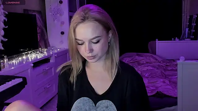 MaryDreaminess online show from 03-06-25, 10:15