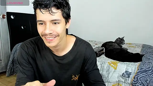 Dimitrixxx   online show from 05-22-26, 12:40