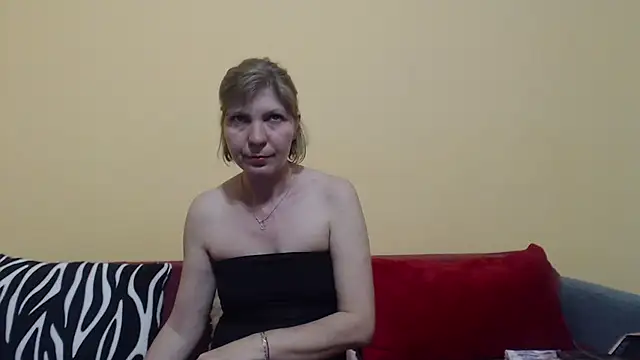 christine33 online show from 04-29-26, 02:54