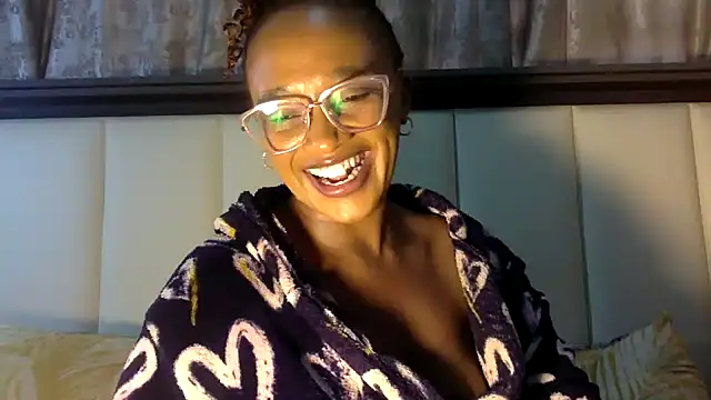 Snapshot of BOOTYBANGER24xx chatting on 01-14-25, 11:31 BOOTYBANGER24xx online show from 01-14-25, 11:31