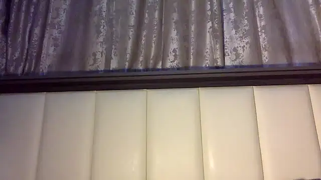 Snapshot of BOOTYBANGER24xx chatting on 01-28-25, 08:47 BOOTYBANGER24xx online show from 01-28-25, 08:47