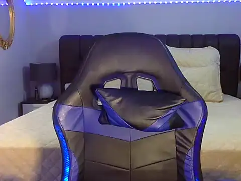 Snapshot of BOOTYBANGER24xx chatting on 09-09-25, 06:46 BOOTYBANGER24xx online show from 09-09-25, 06:46