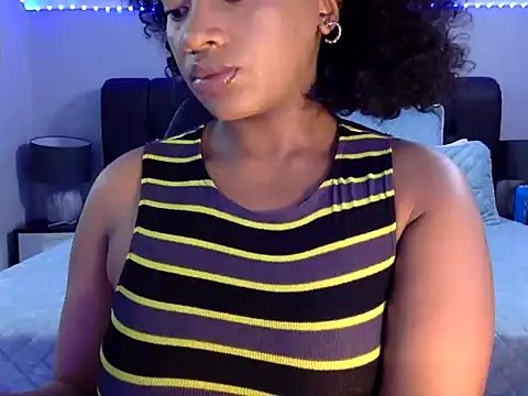 Snapshot of BOOTYBANGER24xx chatting on 09-16-25, 01:17 BOOTYBANGER24xx online show from 09-16-25, 01:17