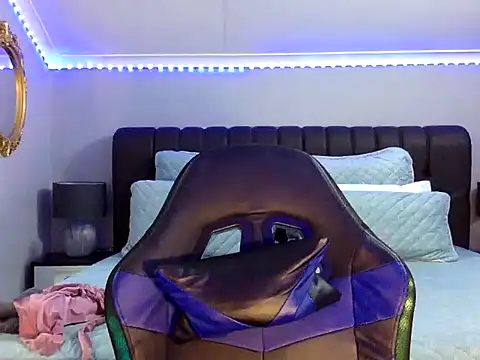 Snapshot of BOOTYBANGER24xx chatting on 09-24-25, 02:48 BOOTYBANGER24xx online show from 09-24-25, 02:48