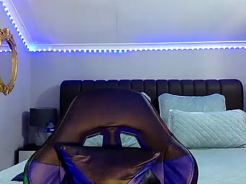 Snapshot of BOOTYBANGER24xx chatting on 09-28-25, 03:01 BOOTYBANGER24xx online show from 09-28-25, 03:01