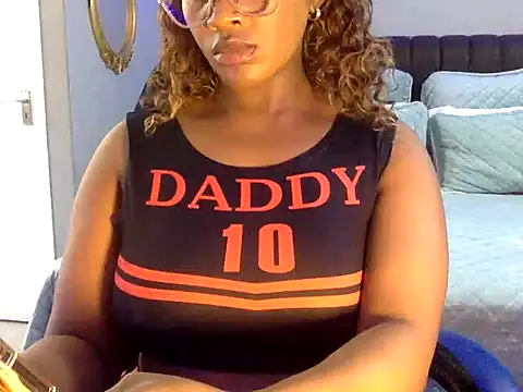 Snapshot of BOOTYBANGER24xx chatting on 10-22-25, 03:01 BOOTYBANGER24xx online show from 10-22-25, 03:01