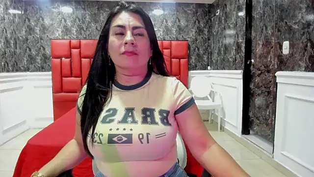 Snapshot of Imyourdirtymilf chatting on 10-03-25, 07:00 Imyourdirtymilf online show from 10-03-25, 07:00