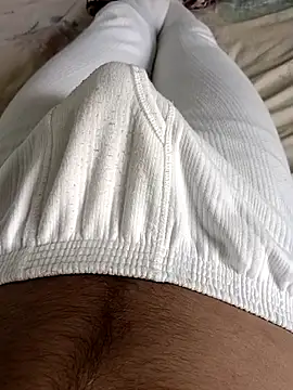 Snapshot of Babyucum4me chatting on 10-07-25, 09:28 Babyucum4me online show from 10-07-25, 09:28