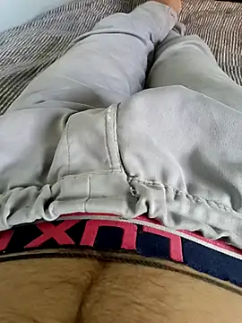 Snapshot of Babyucum4me chatting on 10-14-25, 10:38 Babyucum4me online show from 10-14-25, 10:38