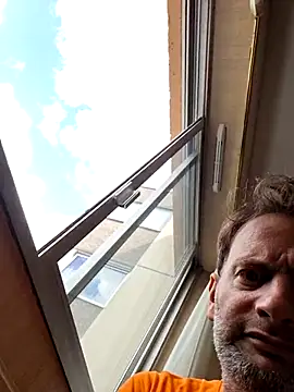 Snapshot of Perv10 chatting on 09-09-25, 12:37 Perv10 online show from 09-09-25, 12:37