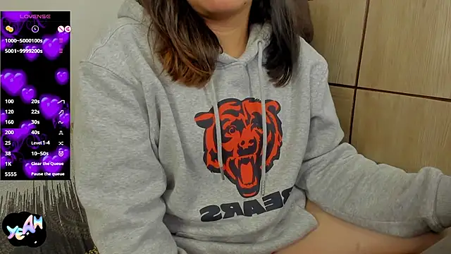 Snapshot of ella_harry chatting on 07-05-26, 01:23 ella harry online show from 07-05-26, 01:23