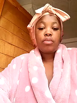 Snapshot of SWEETDOLLY29XX chatting on 03-15-26, 12:11 SWEETDOLLY29XX online show from 03-15-26, 12:11