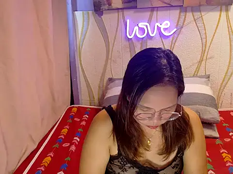 Snapshot of BURBERRY69 chatting on 03-01-26, 11:40 BURBERRY69 online show from 03-01-26, 11:40