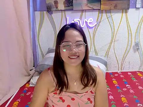 Snapshot of BURBERRY69 chatting on 03-03-26, 04:40 BURBERRY69 online show from 03-03-26, 04:40