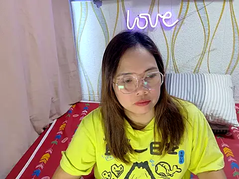 Snapshot of BURBERRY69 chatting on 03-15-26, 11:55 BURBERRY69 online show from 03-15-26, 11:55