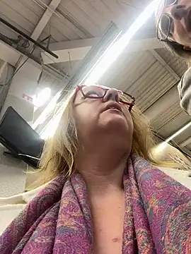 Snapshot of cplcokins34 chatting on 12-30-24, 06:27 cplcokins34 online show from 12-30-24, 06:27