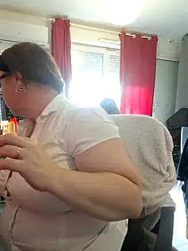 Snapshot of cplcokins34 chatting on 11-01-25, 10:17 cplcokins34 online show from 11-01-25, 10:17