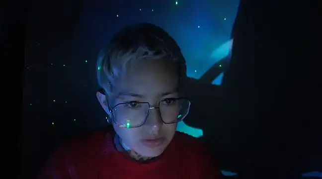 Snapshot of ArrangedFoot chatting on 01-05-25, 12:20 ArrangedFoot online show from 01-05-25, 12:20