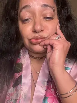 PichyPrettyPussy online show from 12-19-25, 08:05