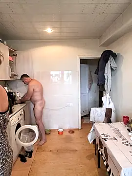  lady red  online show from 09-14-25, 05:39