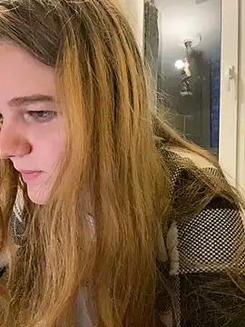 -MimmiLissa- online show from 09-25-25, 03:49