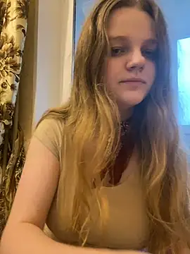 Snapshot of -MimmiLissa- chatting on 06-18-26, 01:06 -MimmiLissa- online show from 06-18-26, 01:06