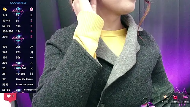 Snapshot of DesiZoya chatting on 01-05-25, 08:00 DesiZoya online show from 01-05-25, 08:00