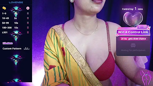 Snapshot of DesiZoya chatting on 02-15-25, 11:47 DesiZoya online show from 02-15-25, 11:47