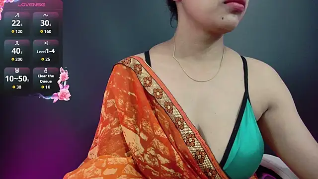 Snapshot of DesiZoya chatting on 10-06-25, 08:01 DesiZoya online show from 10-06-25, 08:01