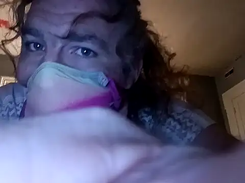 Valarie83 online show from 10-31-25, 07:42